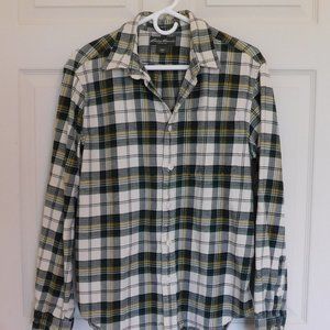 Eddie Bauer Favorite Flannel Relaxed Fit - Hunter Green - Size Medium